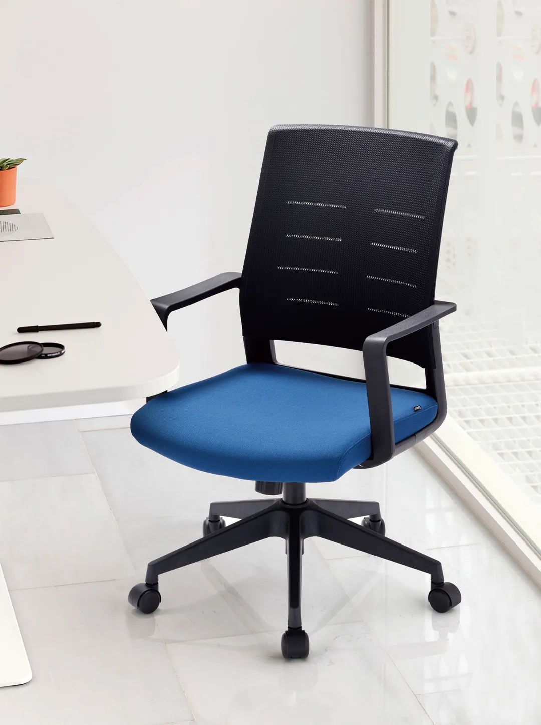 MESH CHAIR 網(wǎng)椅系列 丨突破常規(guī)設(shè)計(jì)，探索未來辦公(圖27)